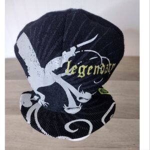 Dreamworks Black and White Hat